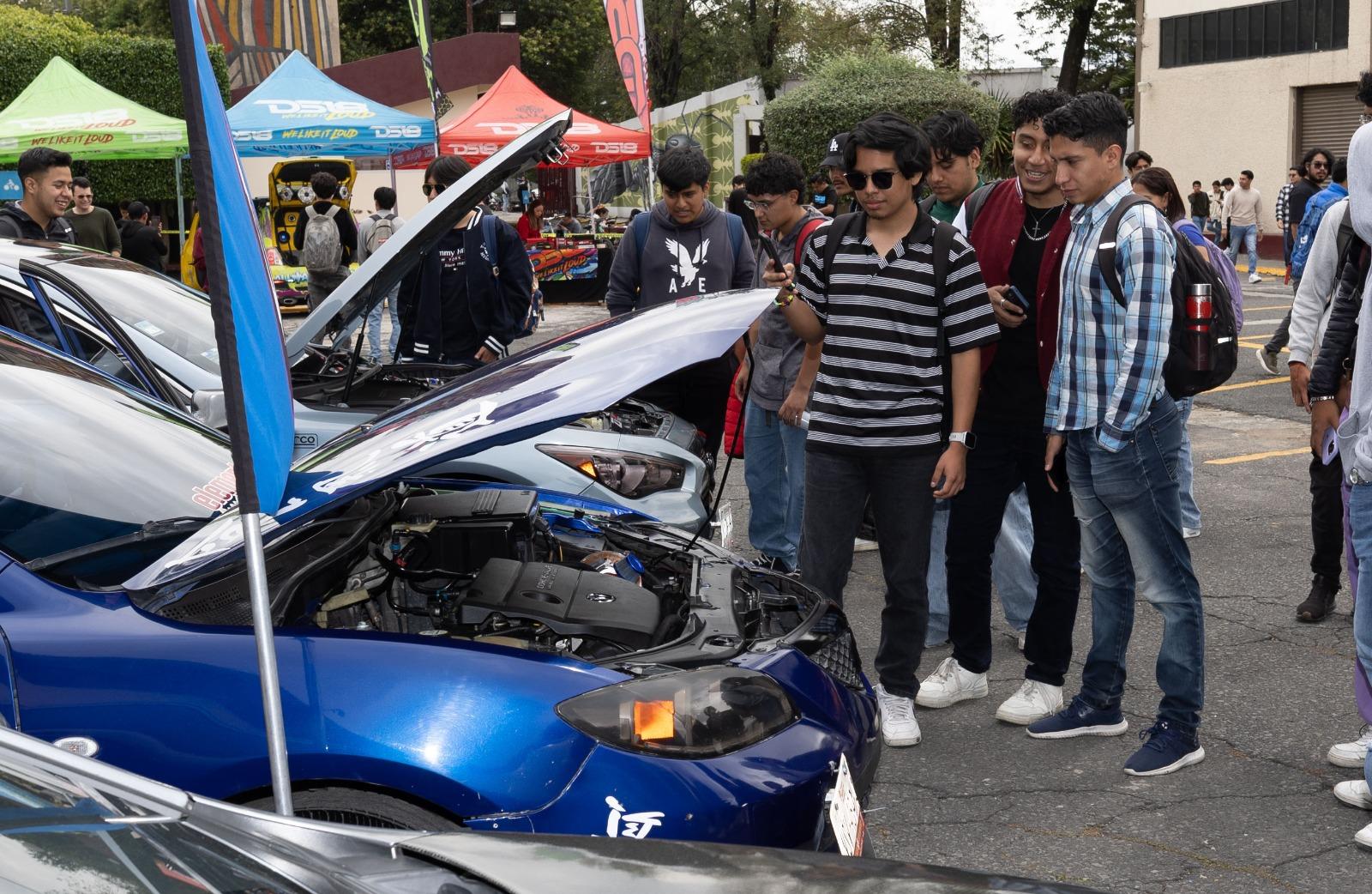 Exhibición de Autos 