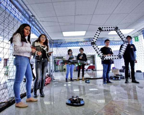 Con talleres vivenciales el IPN acerca a sus alumnas a la ciencia