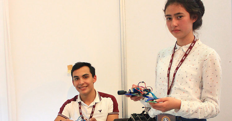 Estudiantes del IPN desarrollan robot ligero, veloz y preciso