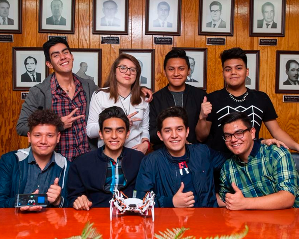 Crea IPN Robot arácnido para búsqueda y rescate de personas