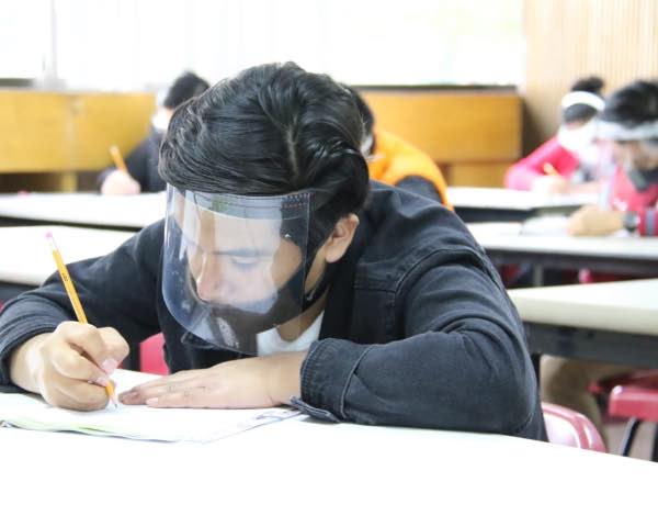 IPN realiza examen de admisión con las mejores condiciones de sanidad: Director General 