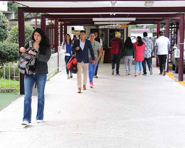 Concluyen 212 mil estudiantes del IPN  periodo escolar 2021-1
