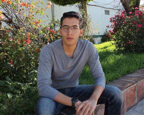 Con proyecto de inclusión, egresados del IPN y Chapingo ganan concurso de educación financiera 