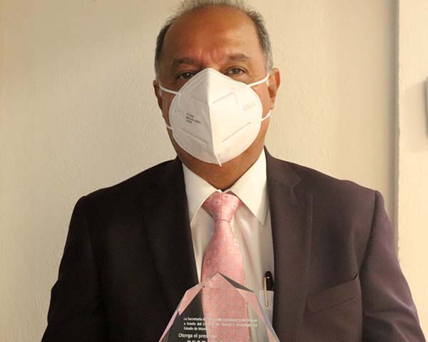 Reconocen a docente politécnico en Morelos con el Premio Estatal de Investigación 2020