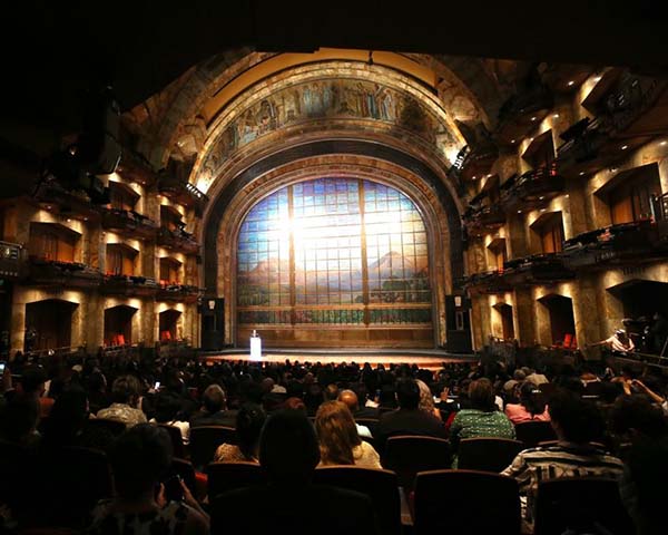 Festeja el IPN el Día del Politécnico en el Palacio de Bellas Artes