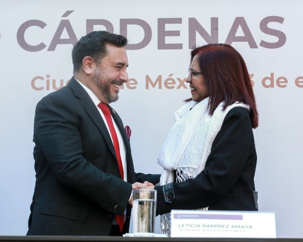 Entregan titulares de la SEP e IPN Presea Lázaro Cárdenas a la comunidad politécnica del país