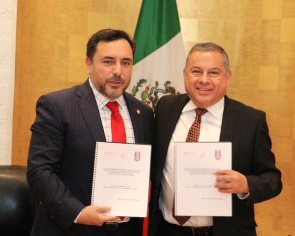 Recibe IPN Pliego General de Demandas 2023-2025 de la Sección 11 del SNTE