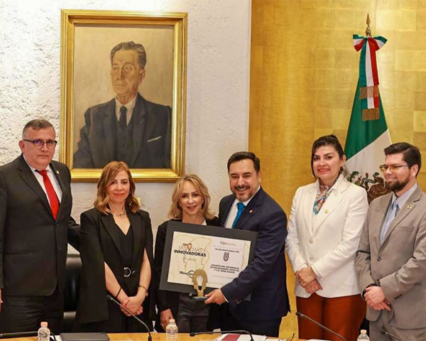 Recibe IPN reconocimiento por primer lugar en clasificación sobre tecnologías de información