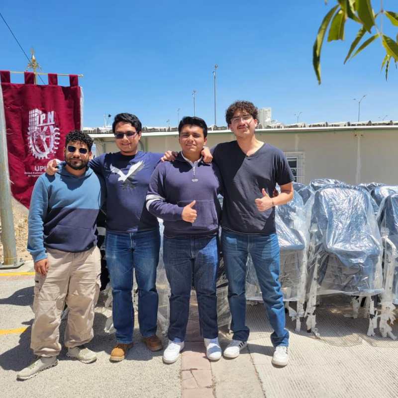 Apoya Patronato Corazón Guinda y Blanco a estudiantes del IPN; desde sillas, techos y nuevo domo del Planetario 