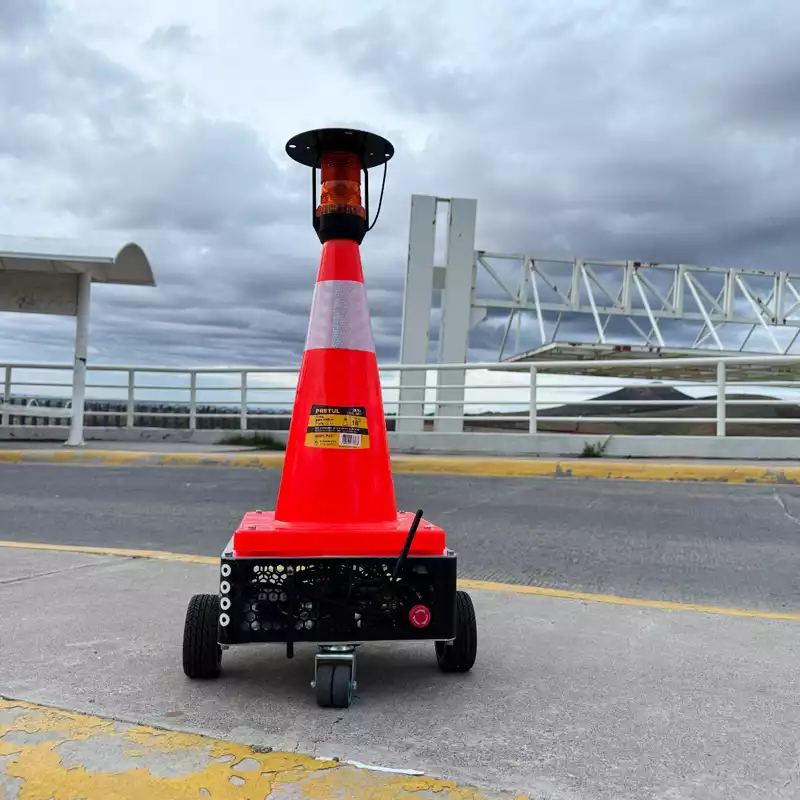 Desarrolla IPN conos robotizados de Seguridad Vial para reducir accidentes automovilísticos