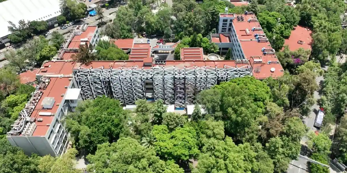 Posgrado de la ENCB rompe con el paro y exige acceso para salvar investigaciones.