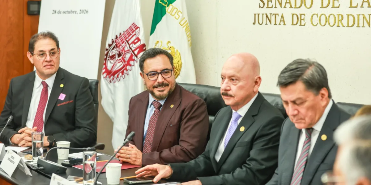 IPN y Senado firman convenio para promover la formación y actualización de legisladores y servidores públicos mediante programas académicos de la institución