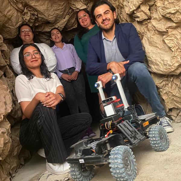 Polytechnic Students Design Explorer Robot that Maps and Detects Risks in Mines