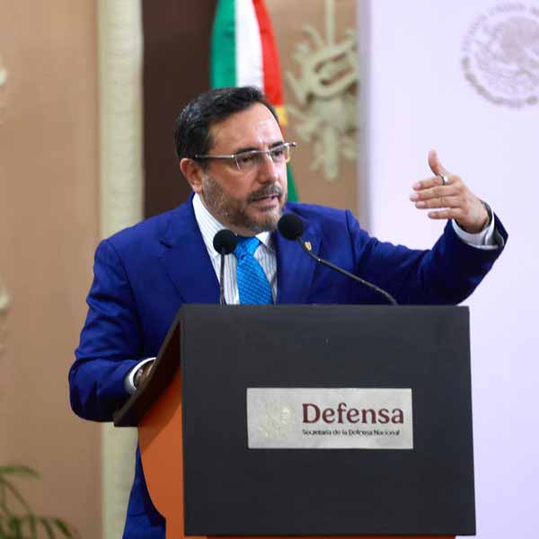 Acude IPN a Seminario de Colegio de Defensa Nacional
