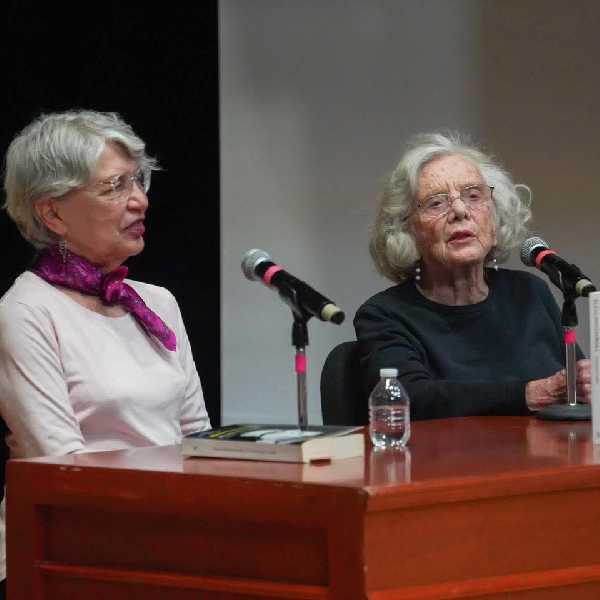 Engalana Poniatowska la FIL IPN 2025
