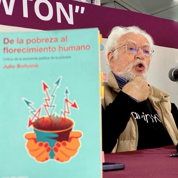 Participa Julio Boltvinik en la FIL IPN 2025