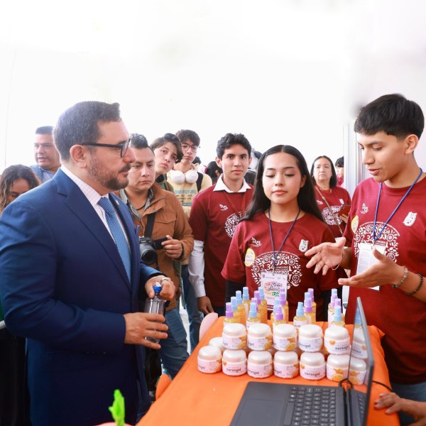 Lucen en feria prototipos del Nivel Medio