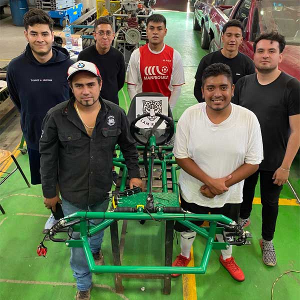 Nace escudería Racing en UPIICSA