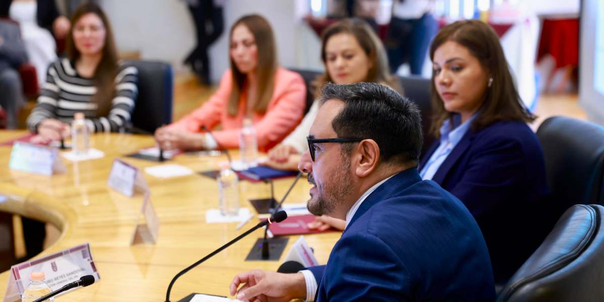  Firma IPN convenio con Patronato Corazón Guinda y Blanco A.C.