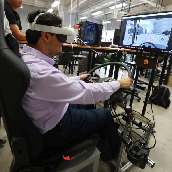 UPIITA apuesta a realidad virtual en simulador de autobuses