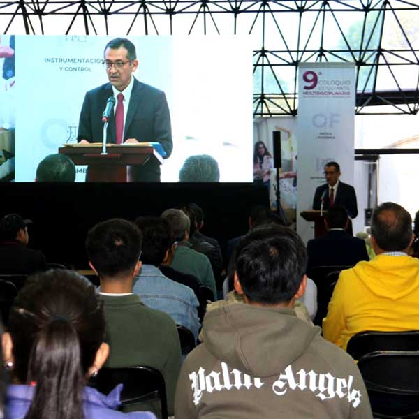 Abre Coloquio Estudiantil en CIITEC con CEO de Hyundai, egresado del IPN 