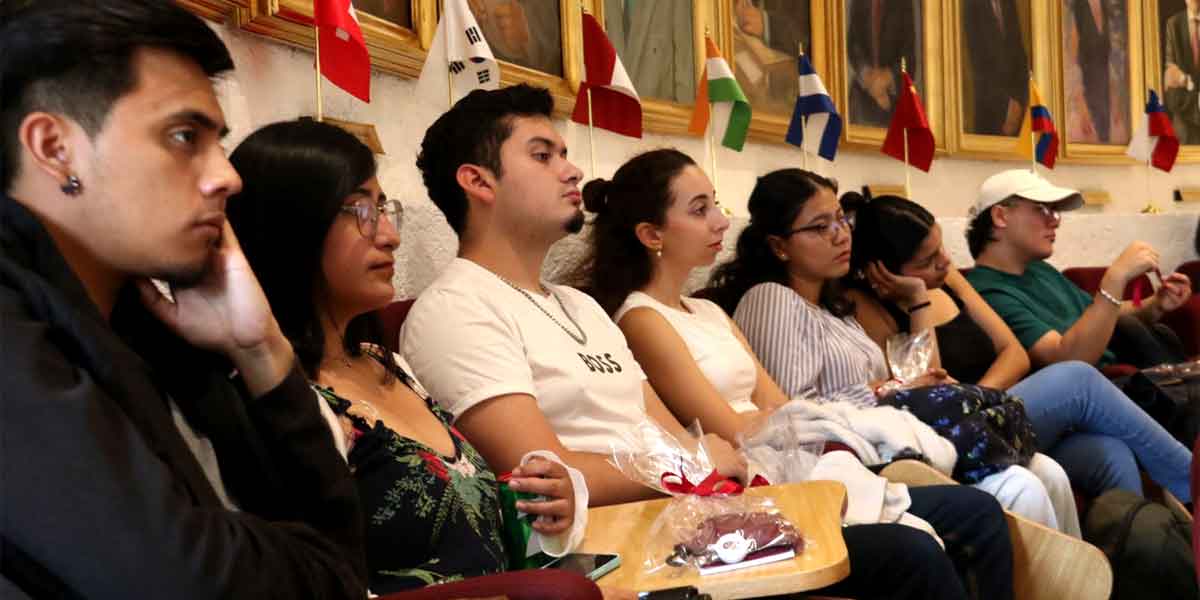 Dan bienvenida a 99 estudiantes foráneos, nacionales y extranjeros