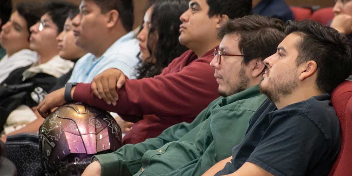  Invitan a graduados a ser promotores de empleo