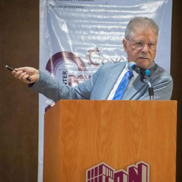  Invitan a graduados a ser promotores de empleo