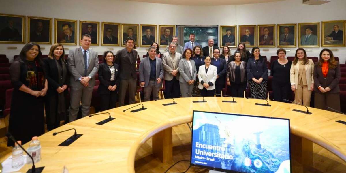 Celebra IPN Encuentro Universitario México-Brasil