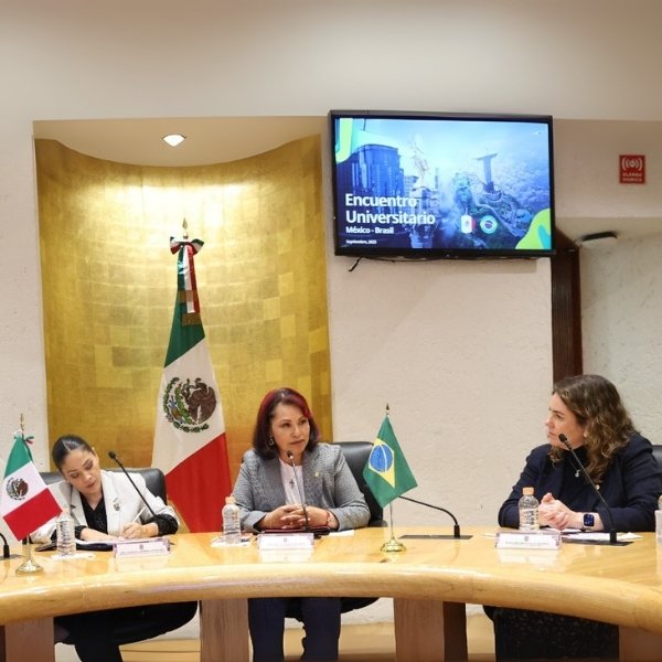 Celebra IPN Encuentro Universitario México-Brasil
