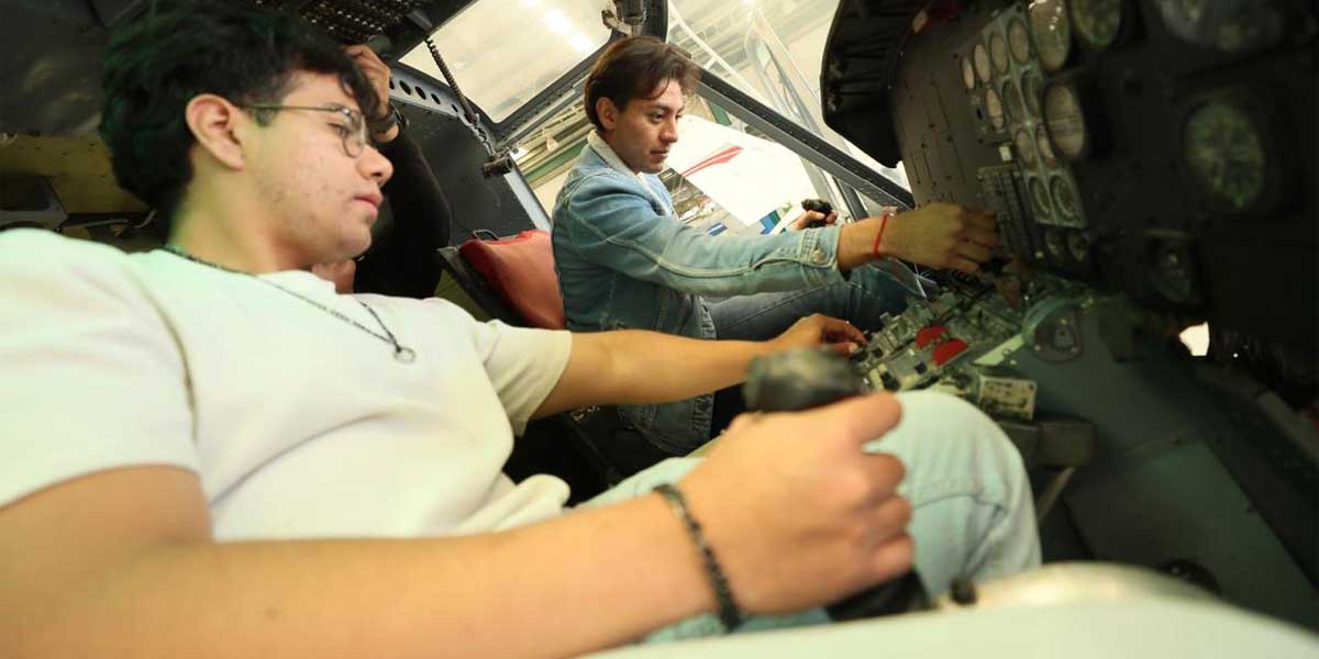 Presume ESIME Ticomán helicóptero para prácticas