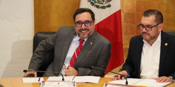 Aprueban informe de Labores de Arturo Reyes Sandoval