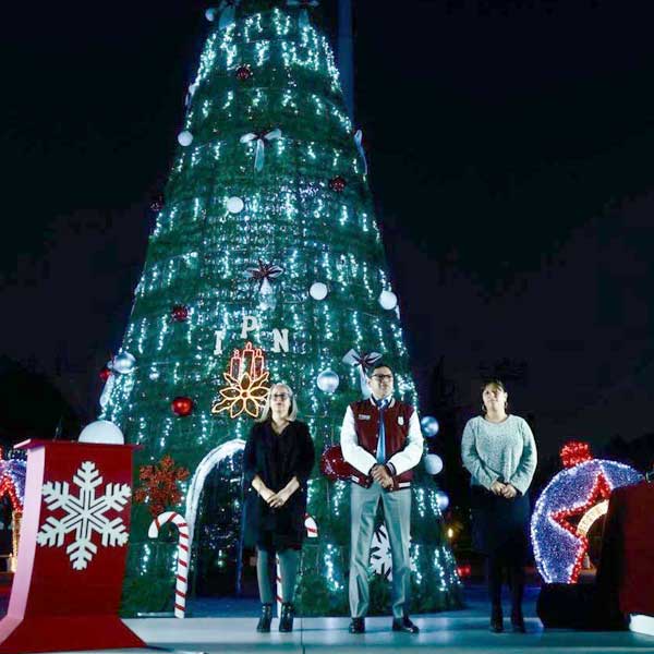 Encienden árbol de Navidad en Zacatenco