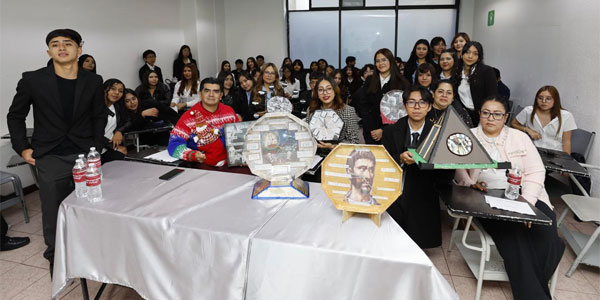  CECyT 14 luce innovación en Feria de Proyecto Aula