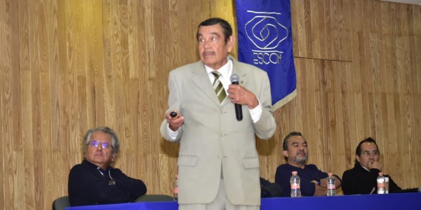  La huella indeleble de Harold V. McIntosh