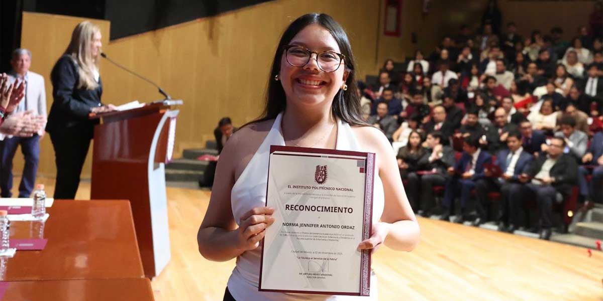 Reconocen excelencia académica en Nivel Superior 