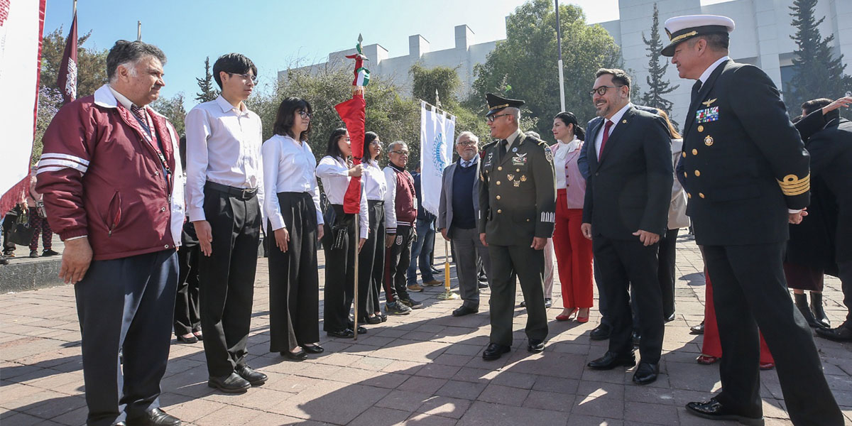IPN realiza ceremonia por el Día de la Bandera