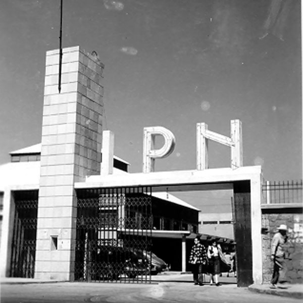 Las primeras clases en el IPN; 1937 en la memoria 