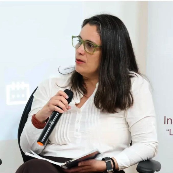 Especialistas abordan impacto de la IA en la humanidad