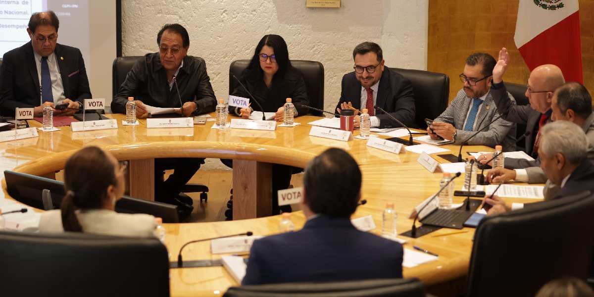 Presenta Reyes Sandoval informe 2025 ante Comisión