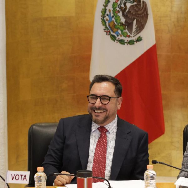 Presenta Reyes Sandoval informe 2025 ante Comisión