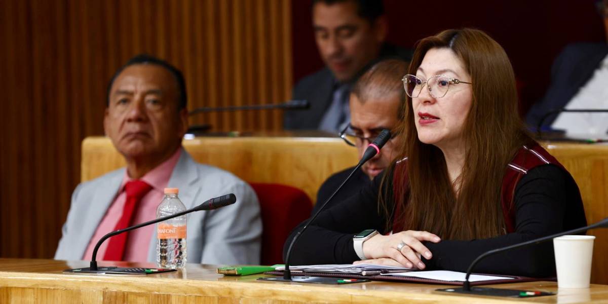 Dialoga Reyes Sandoval con las y los directores de escuelas