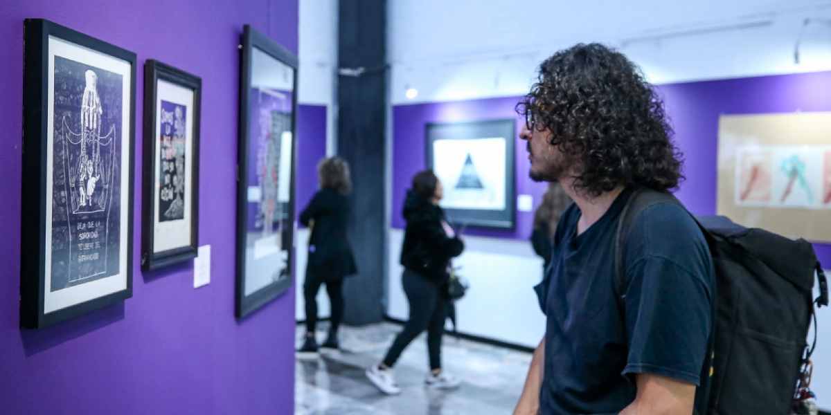 Lucen muestra gráfica en favor de las mujeres