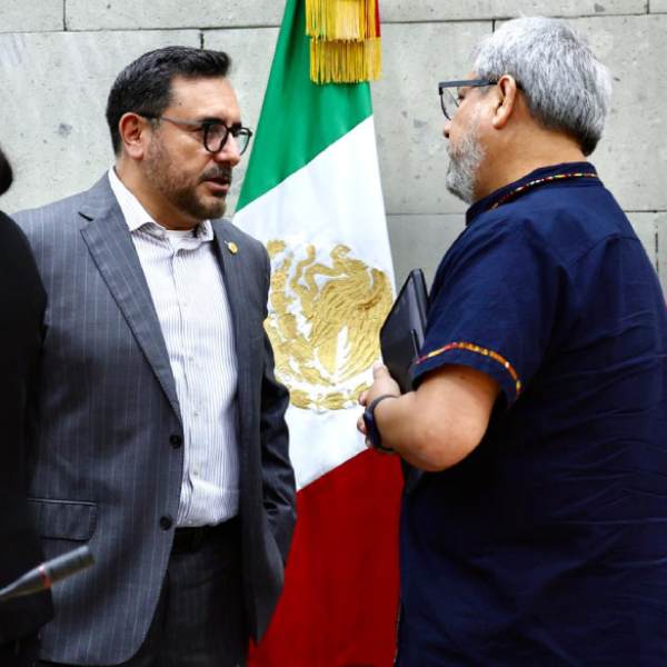 Atiende Reyes Sandoval peticiones de docentes