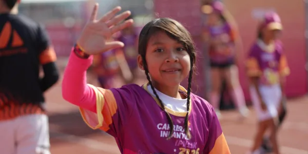 Niñas y niños le ponen su toque a la Carrera Infantil IPN ONCE K 