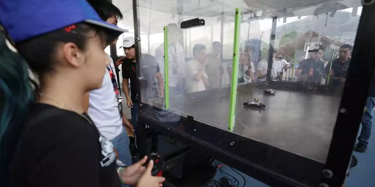 Sí hay Guerra en el IPN… ¡de robots!