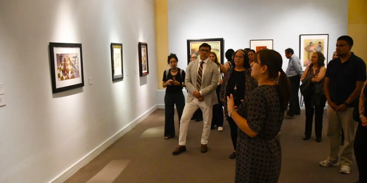 Inauguran muestra con acervo del IPN
