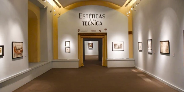 Inauguran muestra con acervo del IPN