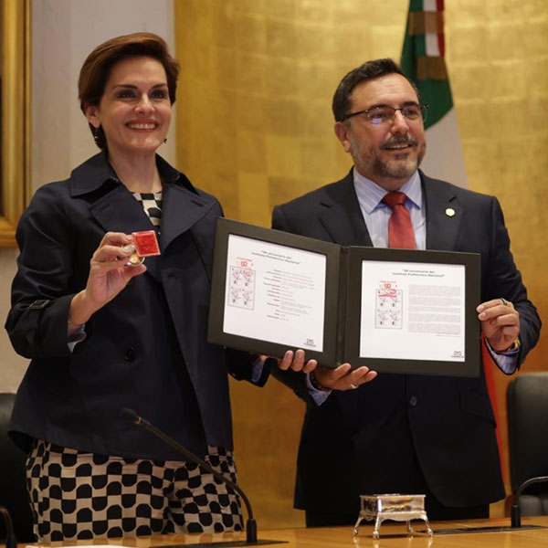 Cancelan timbre postal por 90 años del IPN