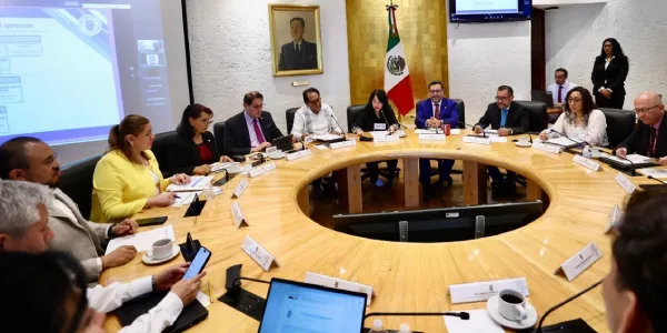 Presenta Reyes Sandoval Informe de Gestión